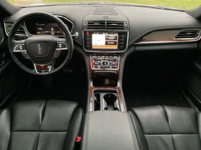 2019 Lincoln Continental — photo 12 view