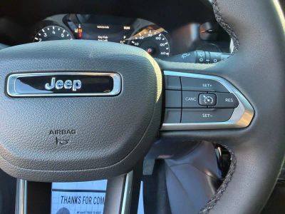 2026 Jeep Compass — photo 18 view
