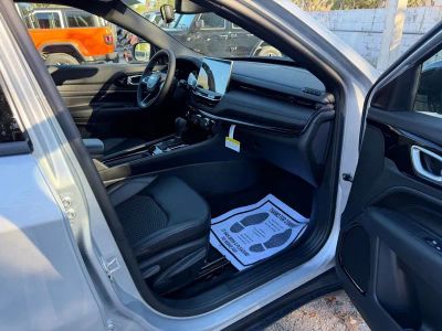 2026 Jeep Compass — photo 27 view