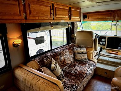 2004 Airstream Land Yacht - Photo 6