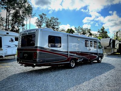 2004 Airstream Land Yacht - Photo 2