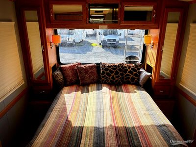 2004 Airstream Land Yacht - Photo 18