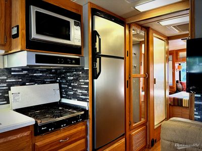 2004 Airstream Land Yacht - Photo 14
