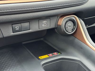 2024 Toyota Grand Highlander Hybrid MAX Limited — photo 37 view