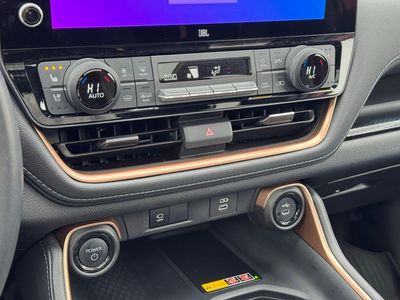 2024 Toyota Grand Highlander Hybrid MAX Limited — photo 36 view