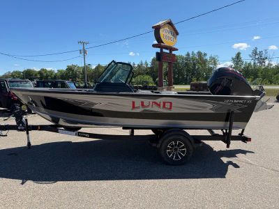 2026 Lund 1875 IMPACT XS Z18IX in BLK/ SILVER/ RED — front three-quarter view