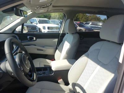 2025 Kia Sorento — photo 17 view