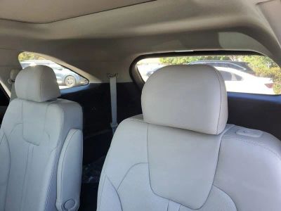 2025 Kia Sorento — photo 8 view