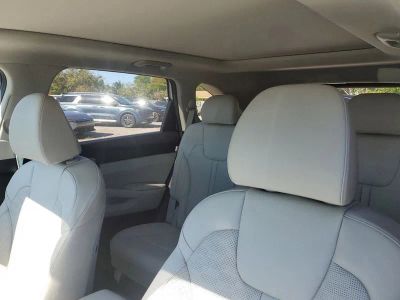 2025 Kia Sorento — photo 18 view