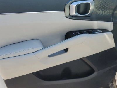 2025 Kia Sorento — photo 14 view