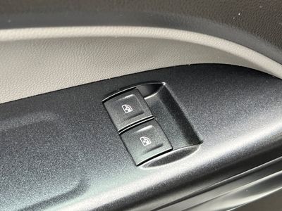 2017 Chevrolet Colorado - Photo 13