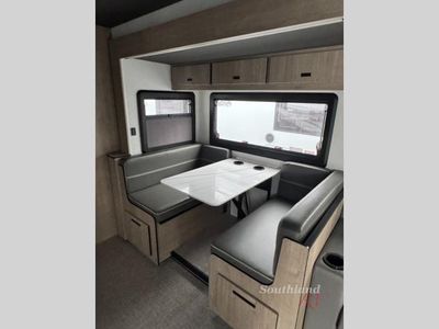 2026 Grand Design Lineage Series F - Photo 14