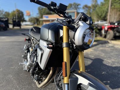 2026 Suzuki GSX-8T - Photo 9