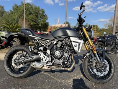 2026 Suzuki GSX-8T - Photo 7
