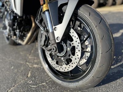2026 Suzuki GSX-8T - Photo 10