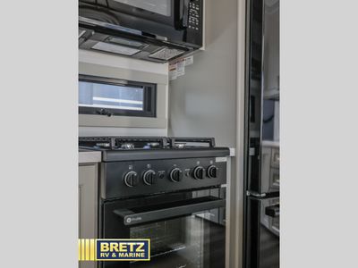 2026 Brinkley Model G - Photo 8