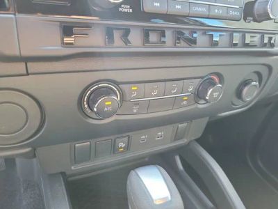 2026 Nissan Frontier — photo 17 view