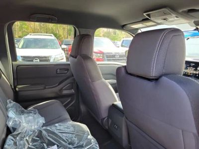2026 Nissan Frontier — photo 26 view