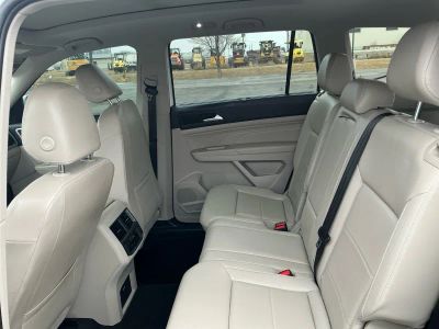 2023 Volkswagen Atlas - Photo 16