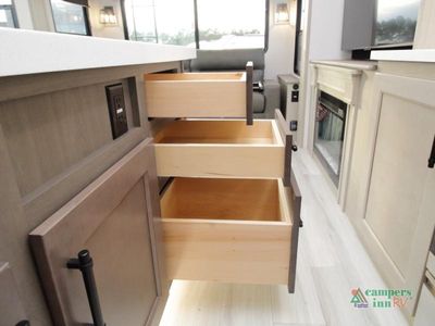 2026 Grand Design Influence - Photo 16