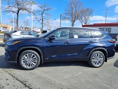 2026 Toyota Highlander Hybrid - Photo 4