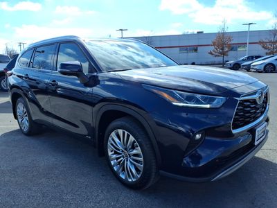 2026 Toyota Highlander Hybrid - Photo 1