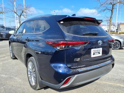 2026 Toyota Highlander Hybrid - Photo 5