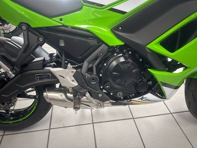 2025 Kawasaki Ninja 650 KRT Edition ABS - Photo 9