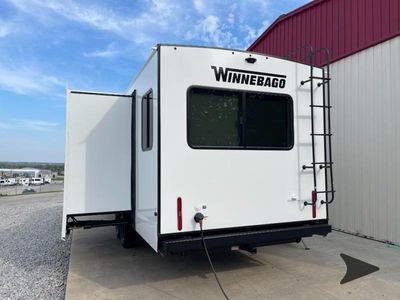 2026 Winnebago Thrive - Photo 37