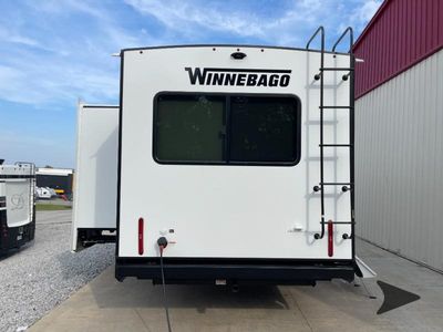 2026 Winnebago Thrive - Photo 38
