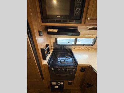 2017 Forest River RV Rockwood Signature Ultra Lite - Photo 34