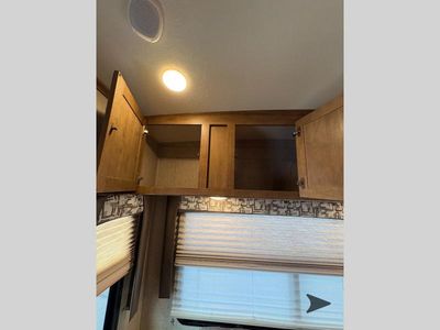 2017 Forest River RV Rockwood Signature Ultra Lite - Photo 25