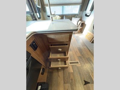 2017 Forest River RV Rockwood Signature Ultra Lite - Photo 40