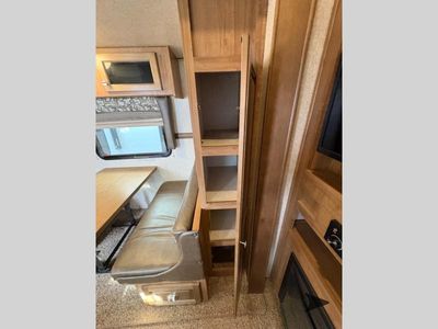 2017 Forest River RV Rockwood Signature Ultra Lite - Photo 47