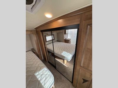 2017 Forest River RV Rockwood Signature Ultra Lite - Photo 70
