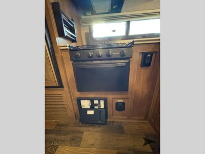 2017 Forest River RV Rockwood Signature Ultra Lite - Photo 35
