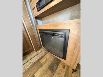 2017 Forest River RV Rockwood Signature Ultra Lite - Photo 52