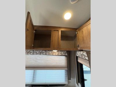 2017 Forest River RV Rockwood Signature Ultra Lite - Photo 27
