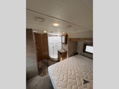 2017 Forest River RV Rockwood Signature Ultra Lite - Photo 74
