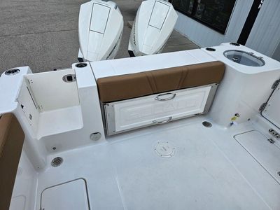 2025 Robalo R250 - Photo 6
