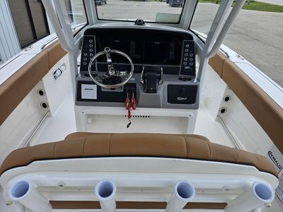 2025 Robalo R250 - Photo 10