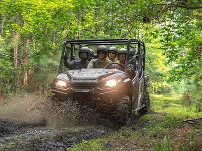 2025 Honda Pioneer 1000-6 Deluxe Crew - Photo 9