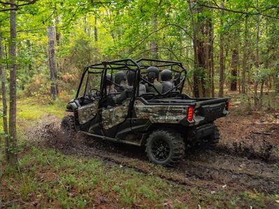 2025 Honda Pioneer 1000-6 Deluxe Crew - Photo 10