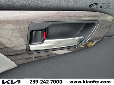 2021 Toyota Highlander - Photo 18
