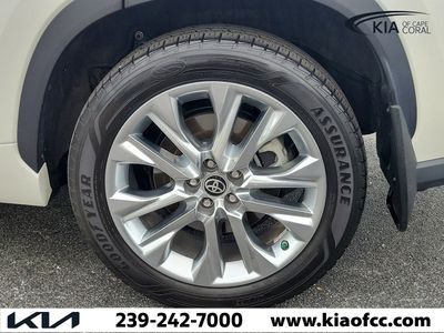 2021 Toyota Highlander - Photo 10