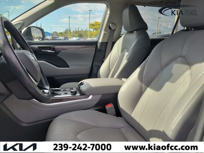 2021 Toyota Highlander - Photo 25