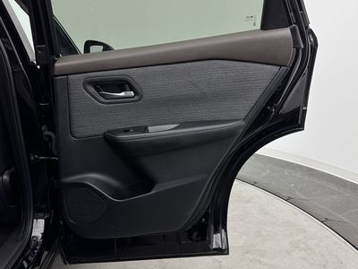 2023 Nissan Rogue - Photo 25