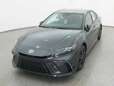 2026 Toyota Camry - Photo 21