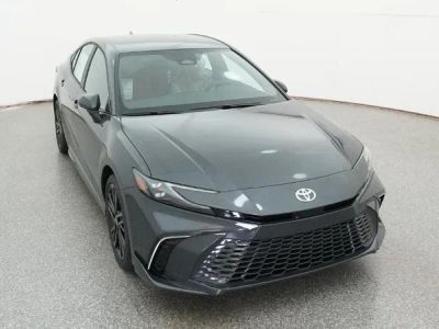 2026 Toyota Camry - Photo 14
