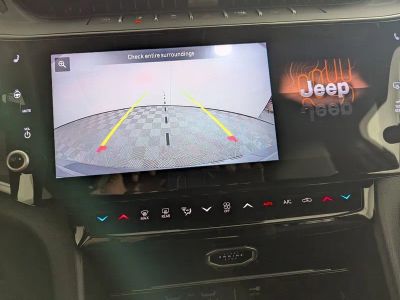 2026 Jeep Grand Cherokee — photo 14 view